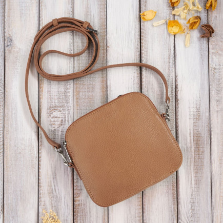 TOREBKA DAMSKA NA RAMIĘ MAŁA SKÓRZANA KONIAKOWA IN-61-CG PAOLO PERUZZI