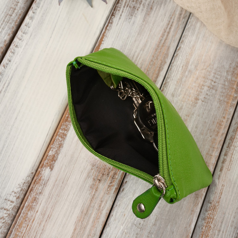 Etui na klucze skórzane zielone pojemne ze skóry naturalnej licowej Paolo Peruzzi T-51-NGR