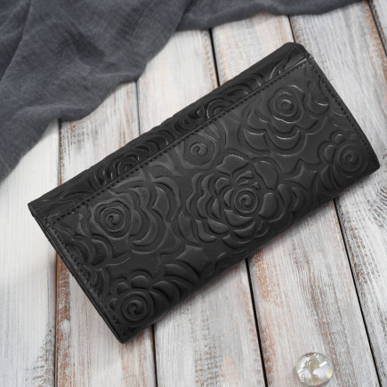 Portfel damski skórzany z tłoczeniem w kwiaty czarny z ochroną RFID Paolo Peruzzi AL-12-BL