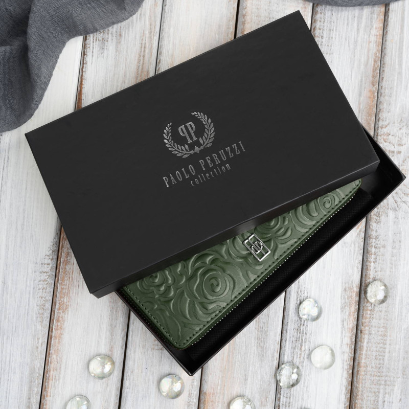 Ciemnozielony portfel damski skórzany z tłoczeniem kwiatowym RFID Paolo Peruzzi  AL-13-GB