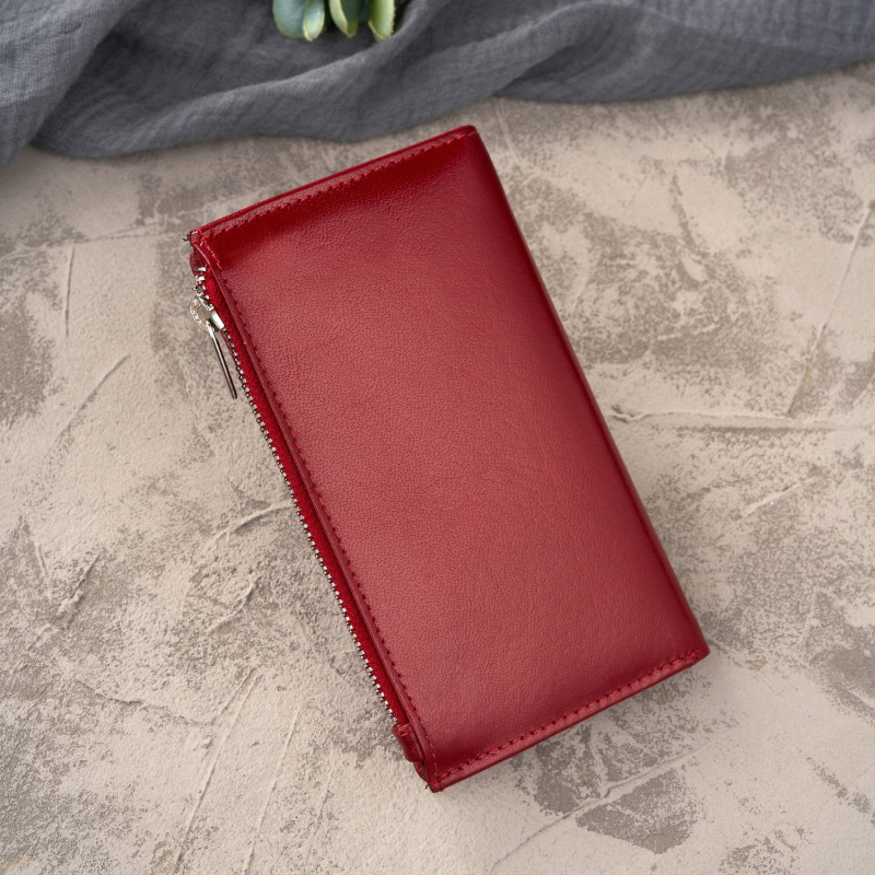 Portfel damski skórzany duży czerwony z ochroną RFID Paolo Peruzzi T-140-RD