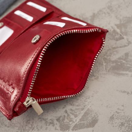 Portfel damski skórzany duży czerwony z ochroną RFID Paolo Peruzzi T-140-RD