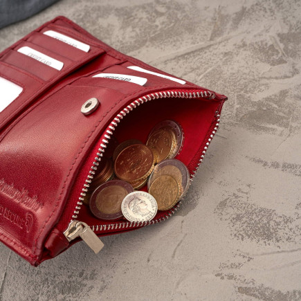 Portfel damski skórzany duży czerwony z ochroną RFID Paolo Peruzzi T-140-RD