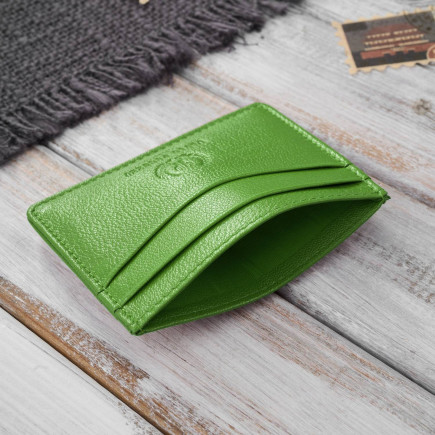 Etui na karty i wizytówki skórzane minimalistyczne praktyczne etui zielone Paolo Peruzzi T-151-GR