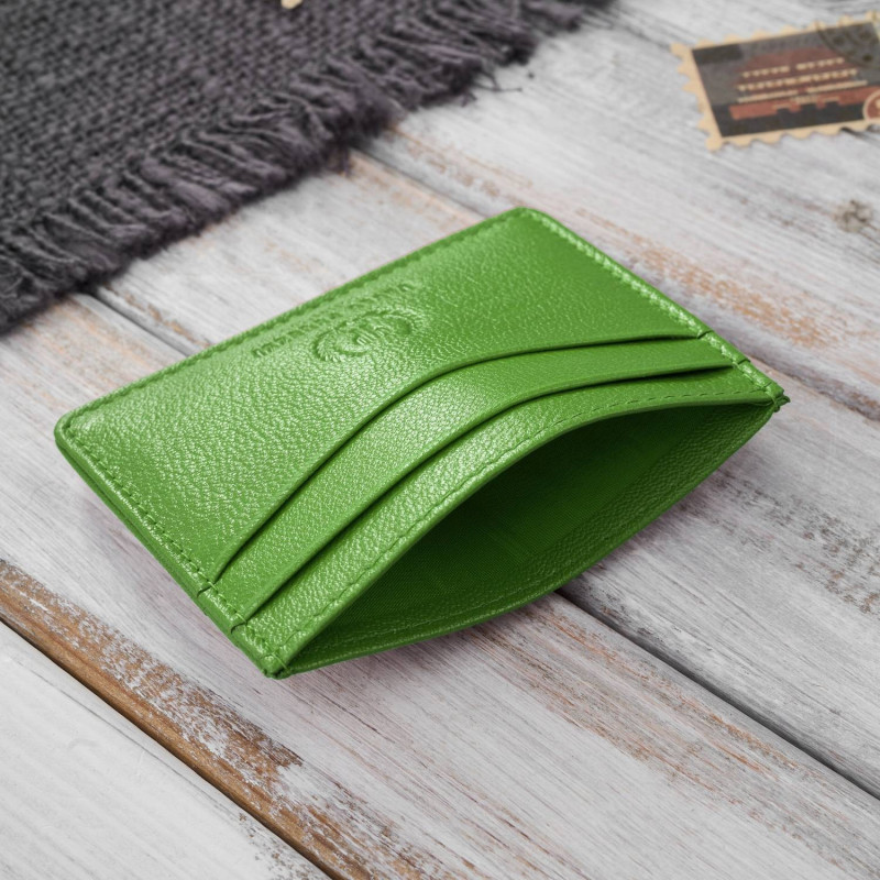 Etui na karty i wizytówki skórzane minimalistyczne praktyczne etui zielone Paolo Peruzzi T-151-GR