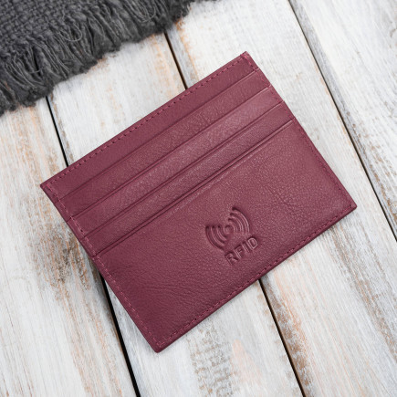 Etui na karty i wizytówki skórzane praktyczne z ochroną RFID czerwone Paolo Peruzzi