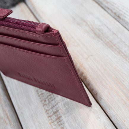 Etui na karty z kieszonką na suwak ochrona RFID eleganckie czerwone Paolo Peruzzi