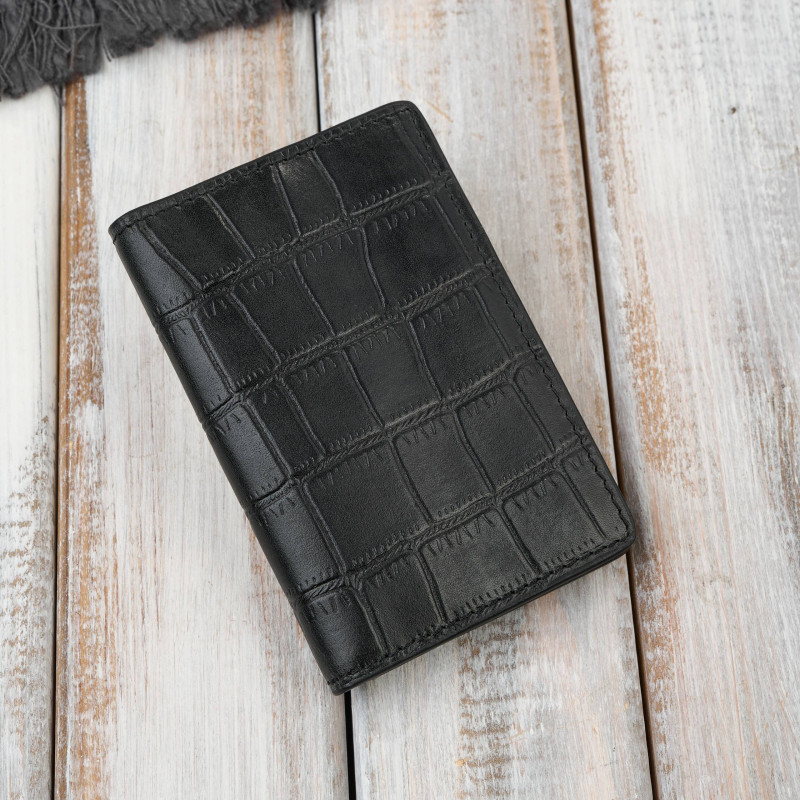 Etui na karty czarne skórzane z tłoczeniem croco eleganckie RFID Paolo Peruzzi KV-05-CBL