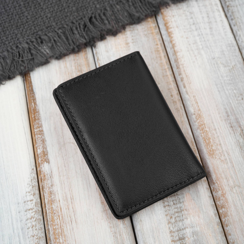 Etui na karty czarne skórzane eleganckie Paolo Peruzzi KV-05-CBL