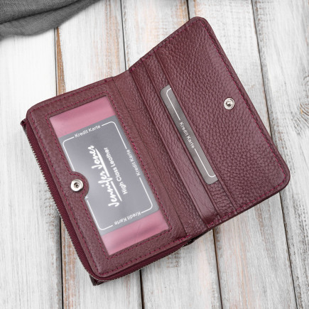 Portfel damski skórzany lakierowany croco burgundowy SP-24-CBGD – elegancki portfel z tłoczeniem