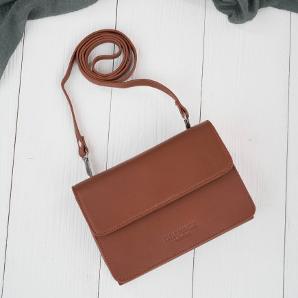 Mała skórzana torebka damska 2w1 koniakowa | Elegancka kopertówka i torebka na ramię – AY-21-CG